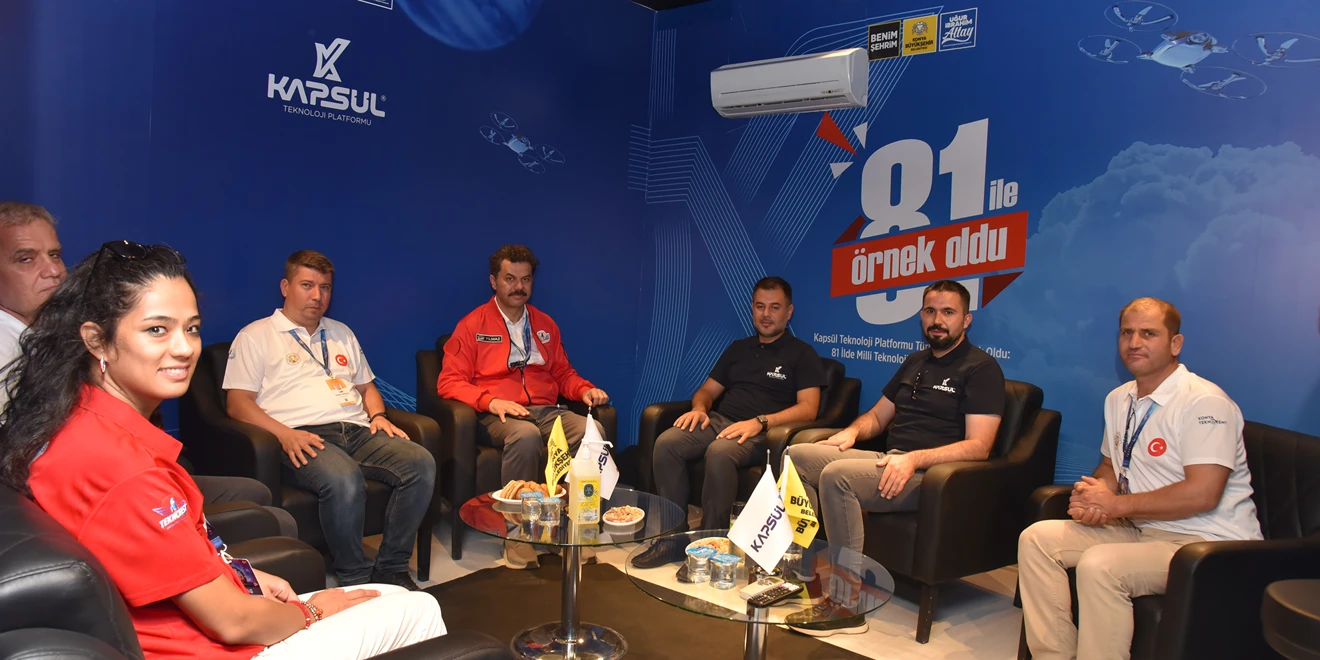 Rektör Yılmaz, TEKNOFEST Adana’da öğrencilerle buluştu